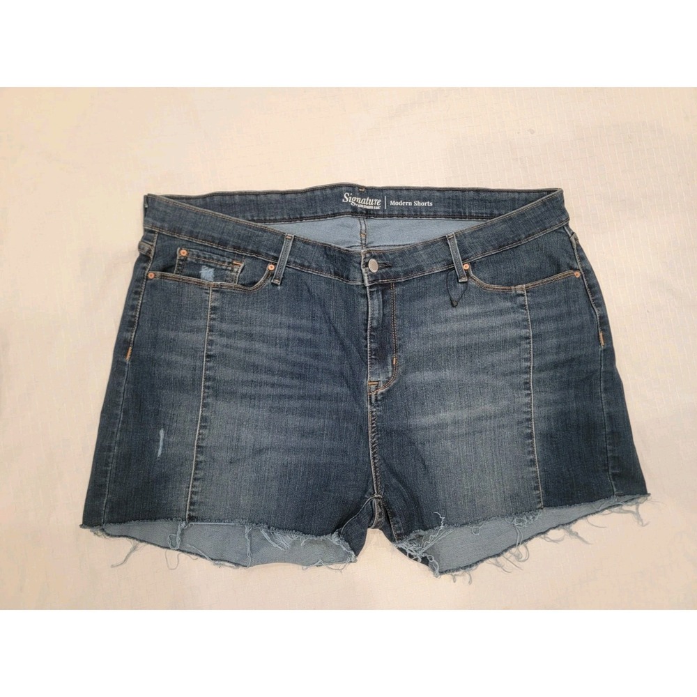 Signature by Levi Strauss denim jean shorts: Modern Fit, Dark Wash Women's‎ 20